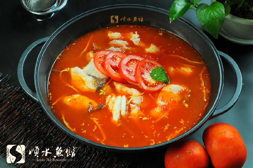 在縣城開魚火鍋店能賺錢嗎？順?biāo)~館前景怎么樣？