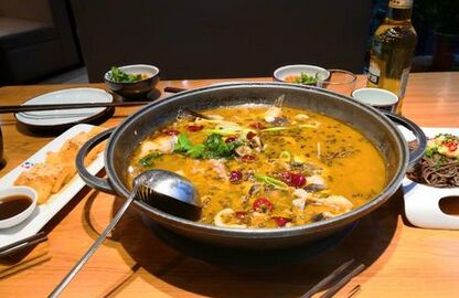 魚火鍋加盟選擇順?biāo)~館有什么優(yōu)勢